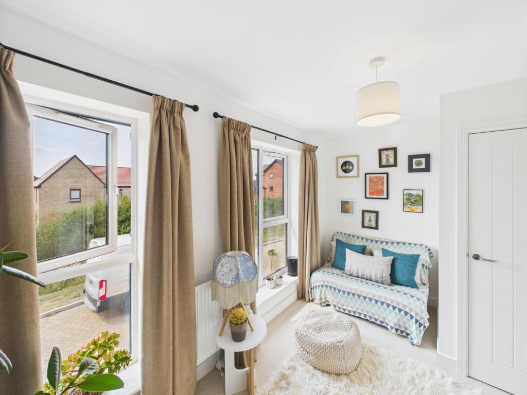 CAM02023G0-PR0163-STILL014