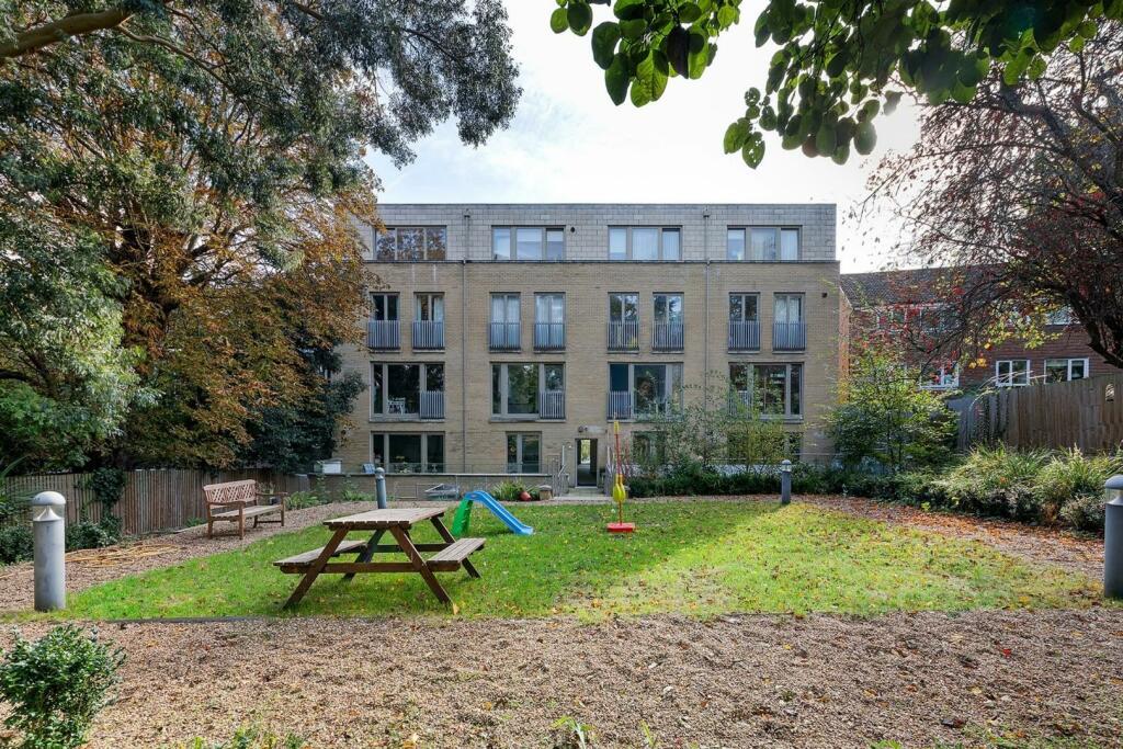 Communal Gardens.jpg