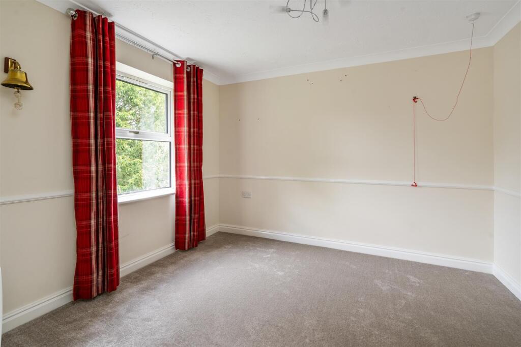 Flat 15, 21 The Cedars_9.jpg