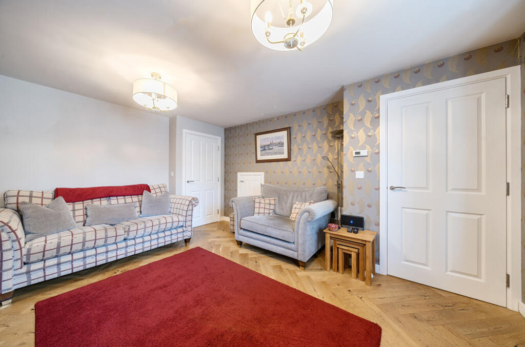 1340715-9-68a35fa...