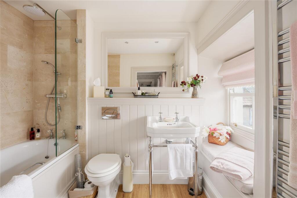 Bedroom Two En-suite Bathroom