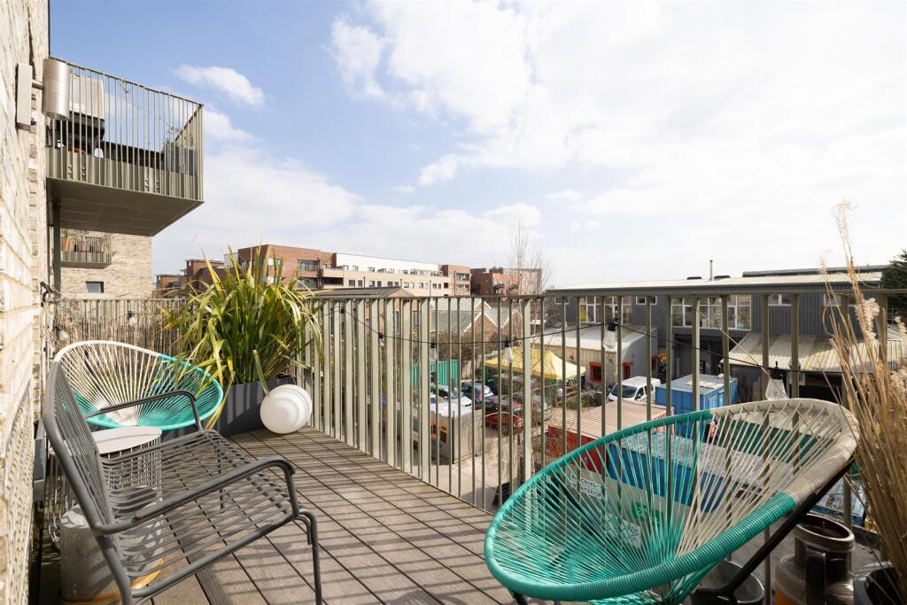 Britains Apartments 27 Sutherland Road, E17.jpg