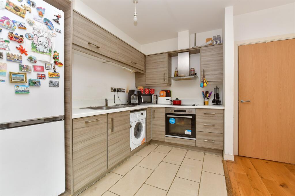 Lounge / Kitchen / Diner