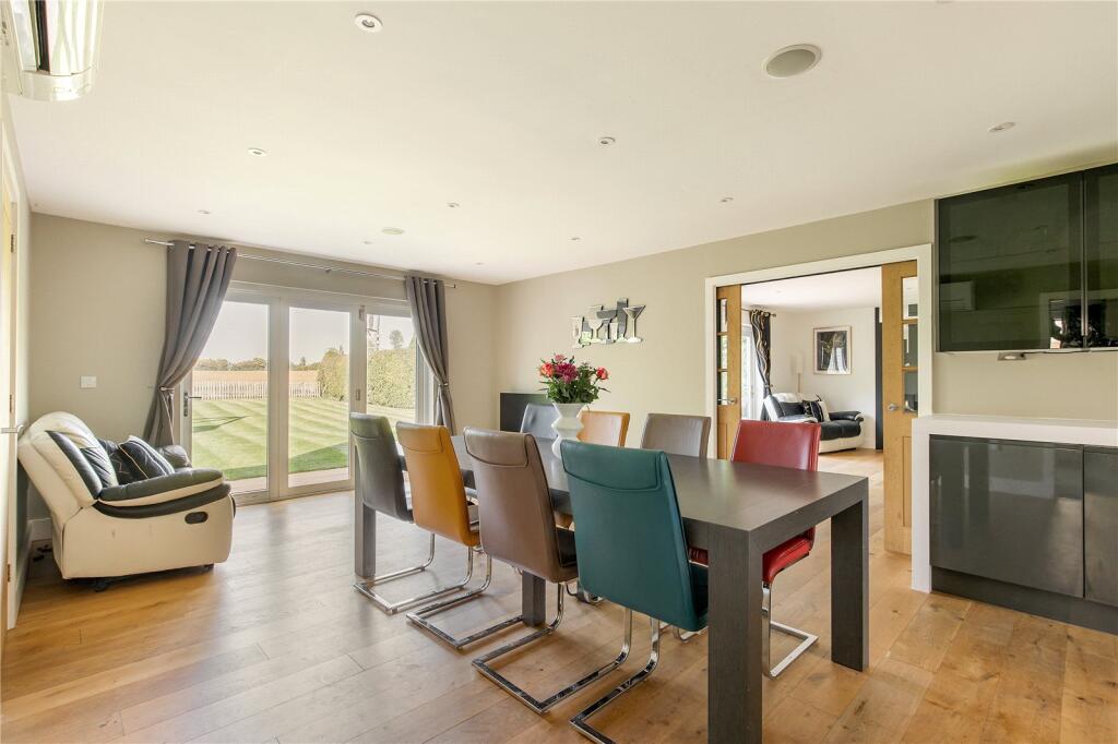 Dining/Family Room