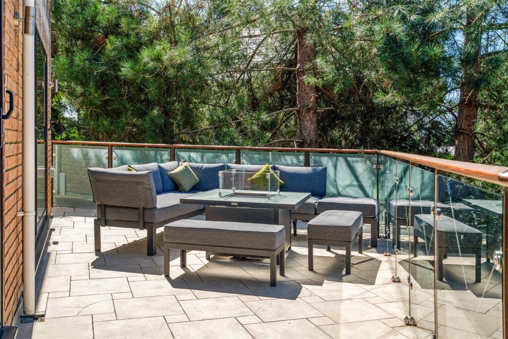 11 Brudenell Avenue 323847 (32).jpg