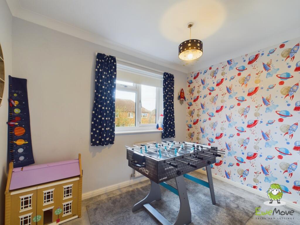 CAM03778G0-PR0171-STILL044