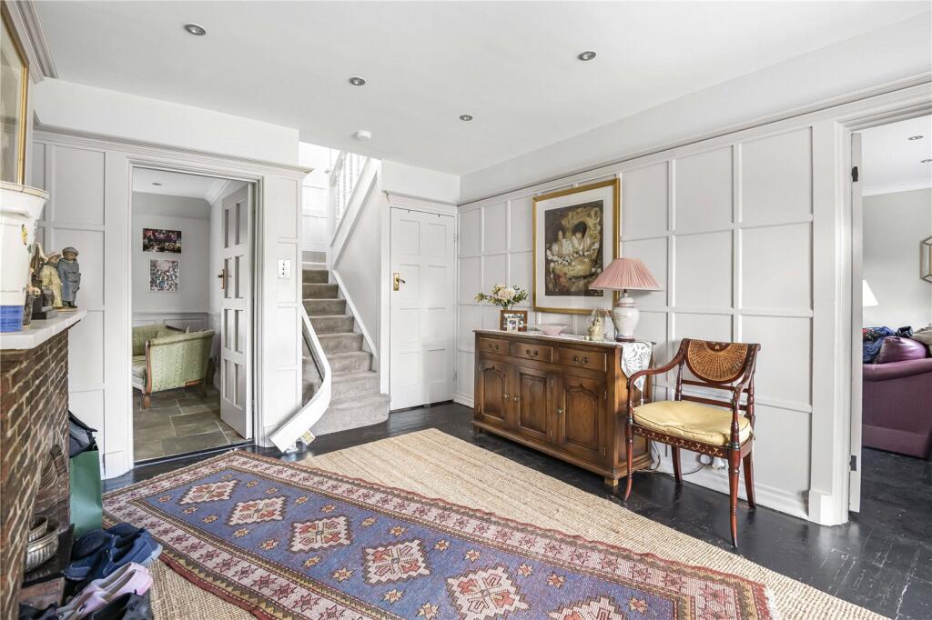 Lancaster Avenue, Hadley Wood, EN4