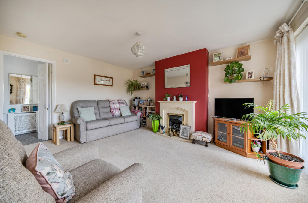 1371732-11-68f74a...