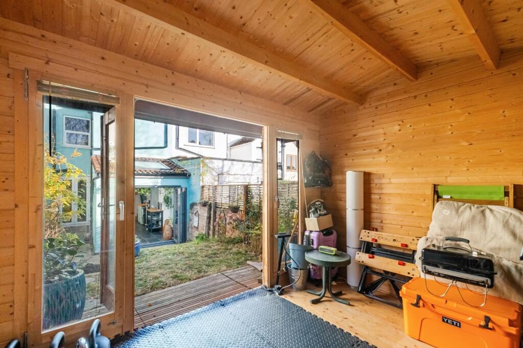 23 Greville Street124.jpg