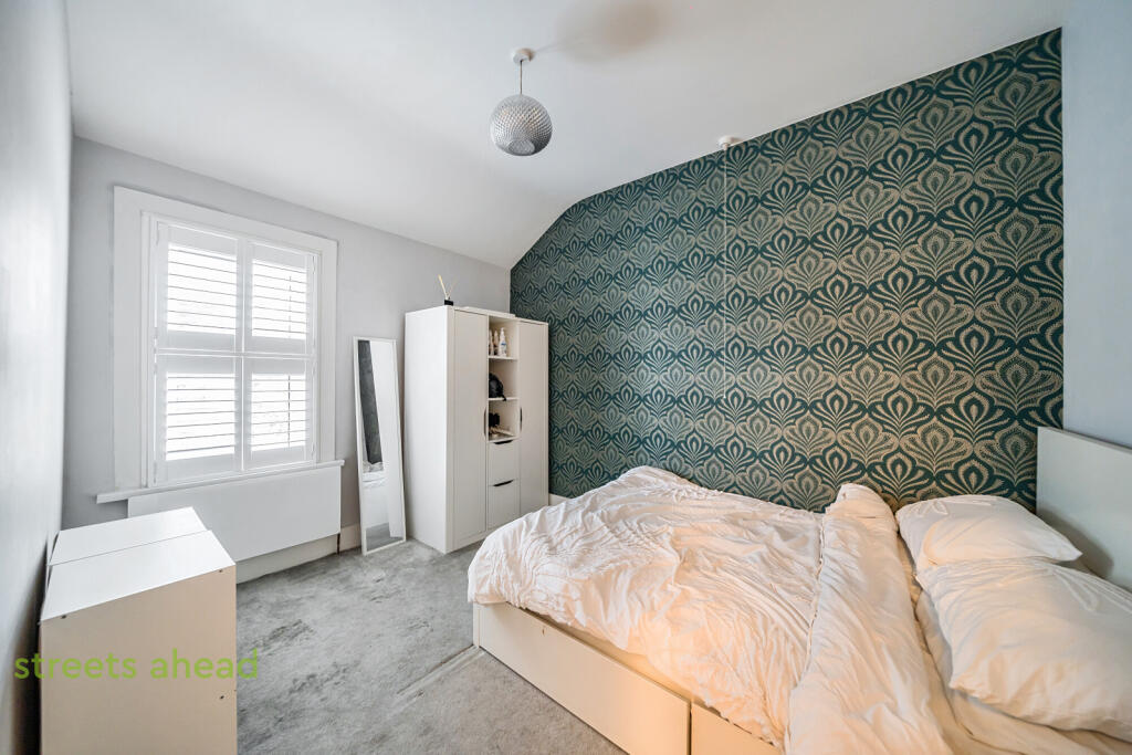 750e301a-d59f-427...