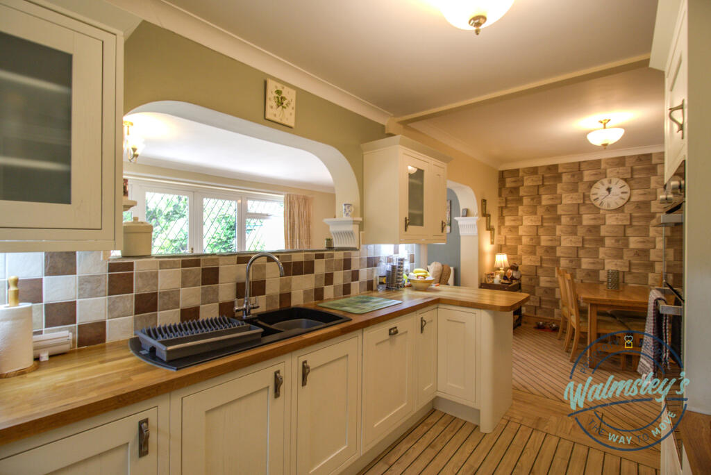 Kitchen through to dining &amp; garden room