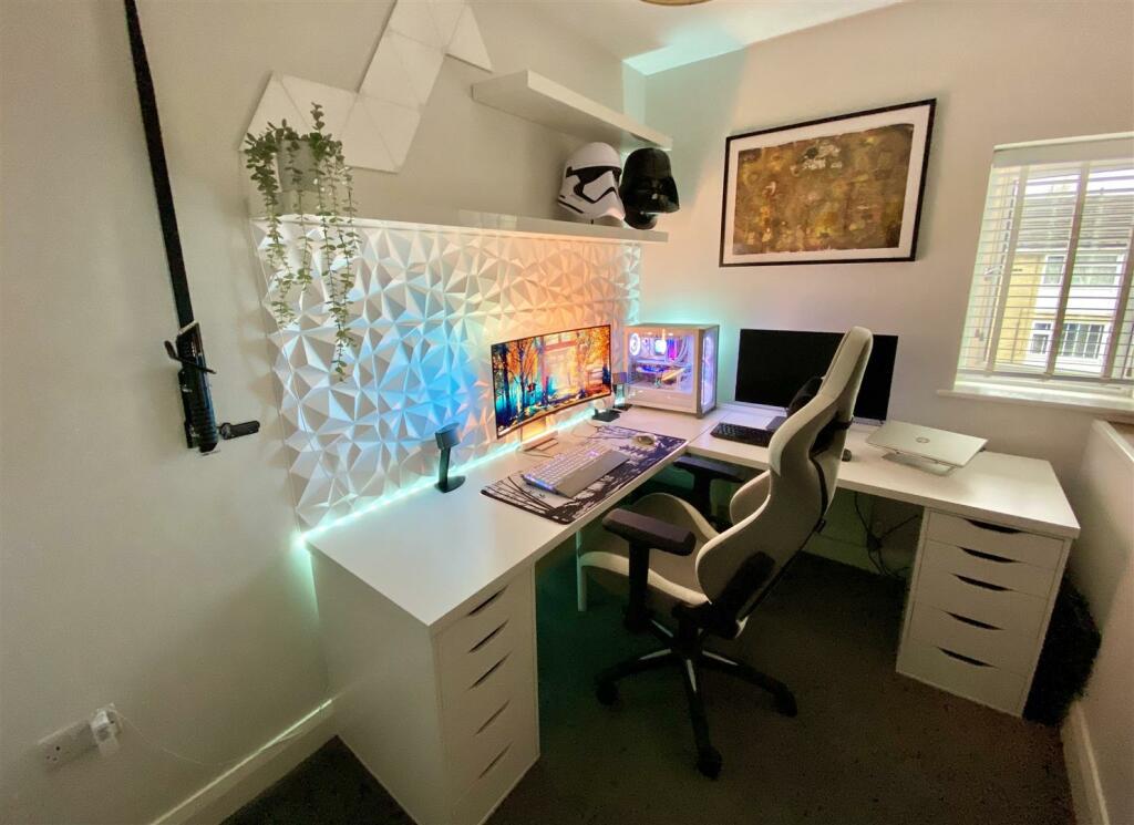 Bramleys Estate Agents - Johnson Street - Mirfield