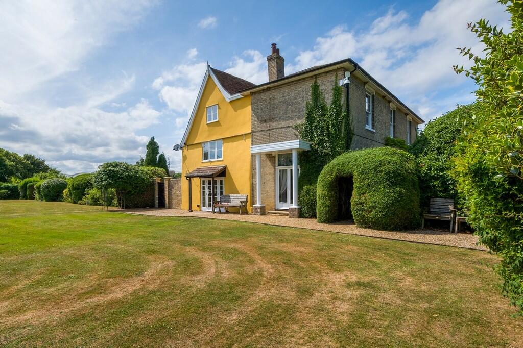 Clamp Farmhouse-4...