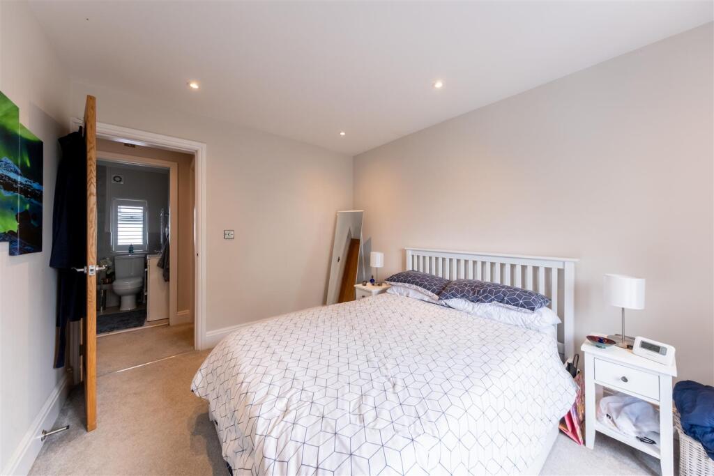 21 Eaton Road-015.jpg