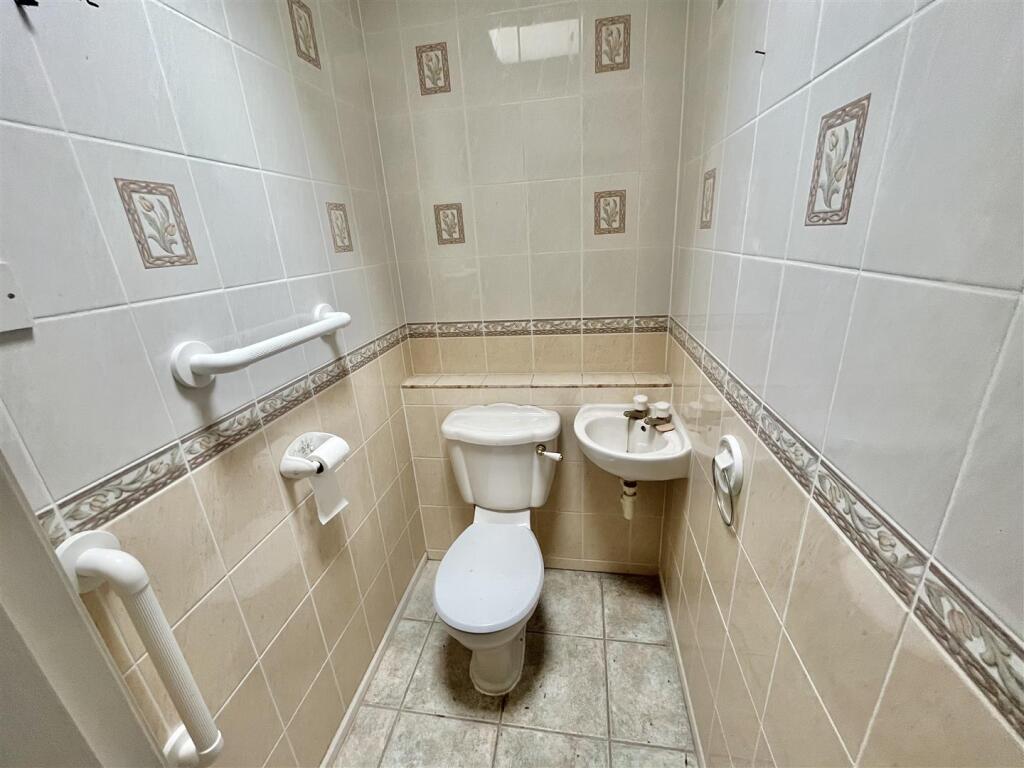 Ground Floor WC
