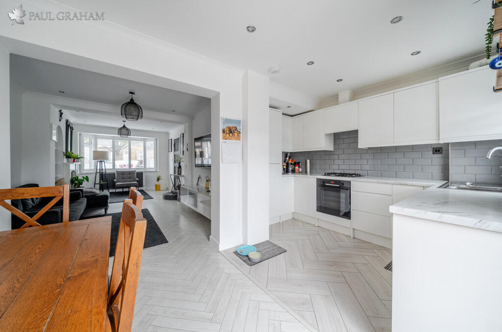 f848e854-05cb-491...