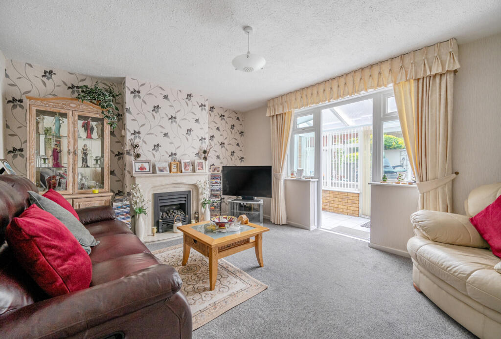 12-68235b976dd7e-...