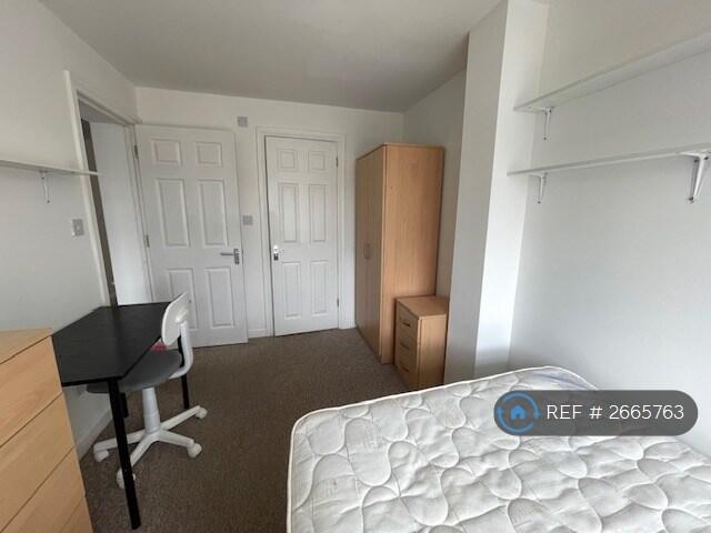 Bedroom 5