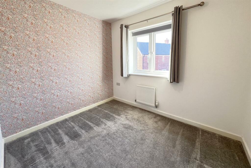 Bedroom 2.JPG