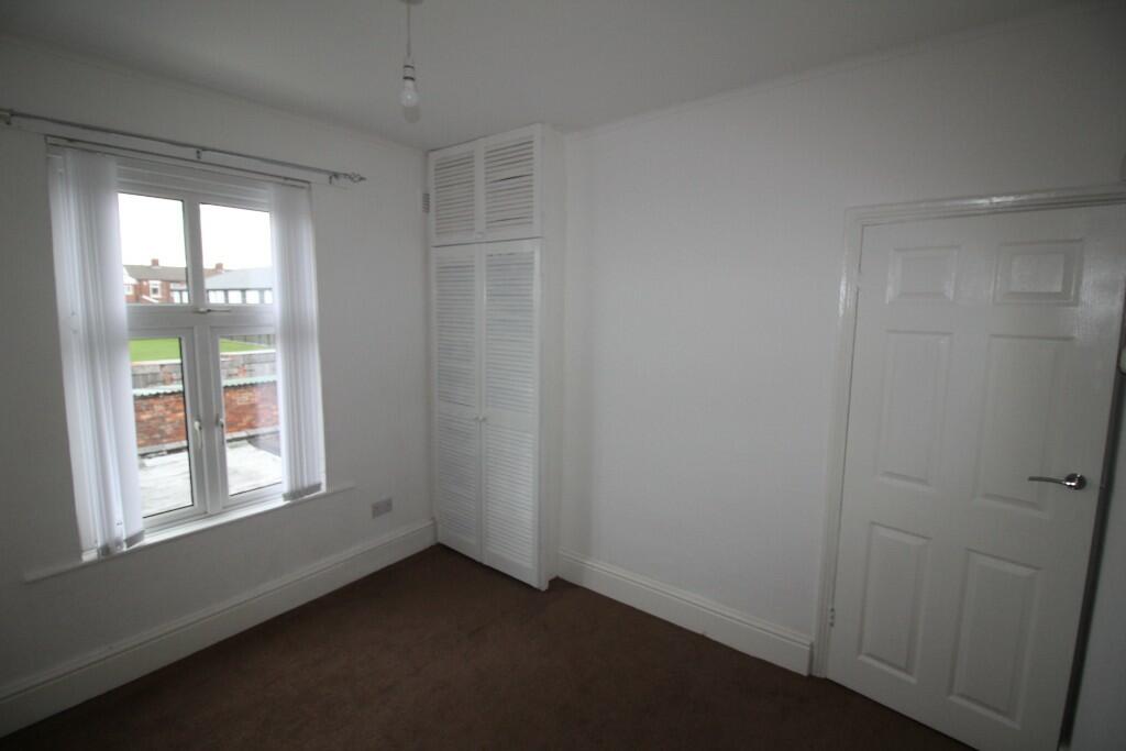 Bedroom (h)