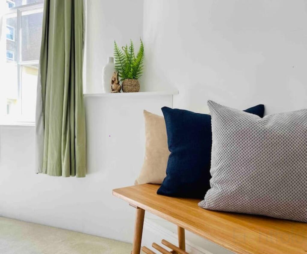 b51c8268-4f11-43e4-9989-5414976f