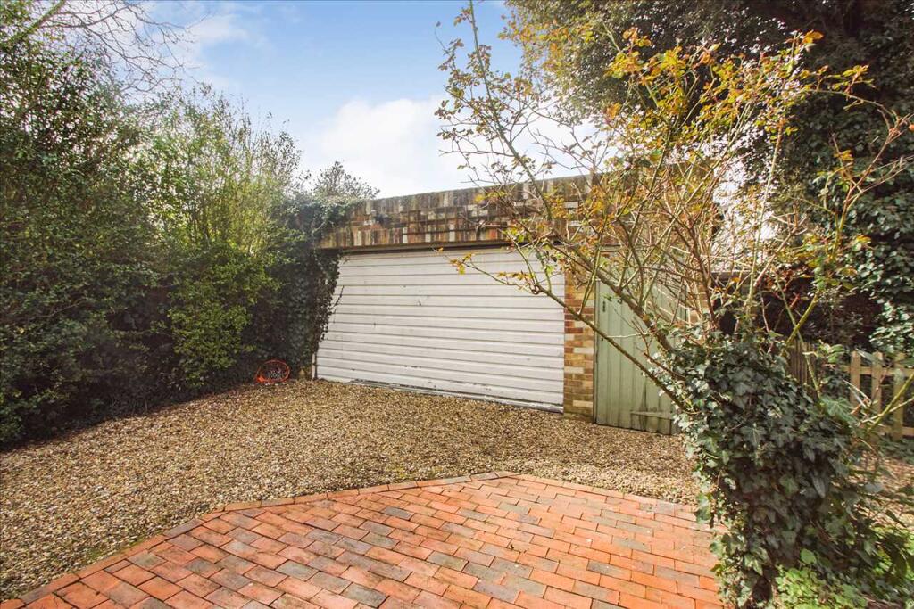 Garage &amp; Parking