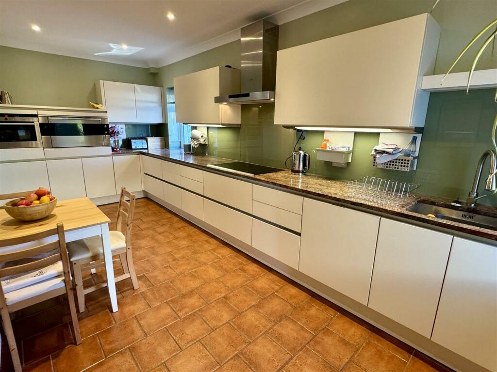 Kitchen breakfast Room