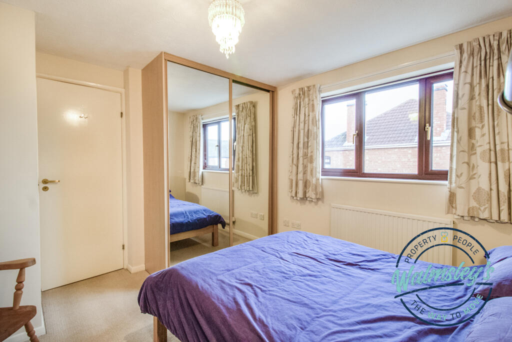 Double bedroom to rear