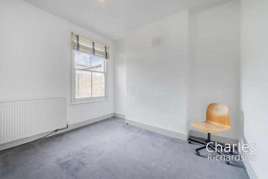 Darlington Road, London, SE27 0UD