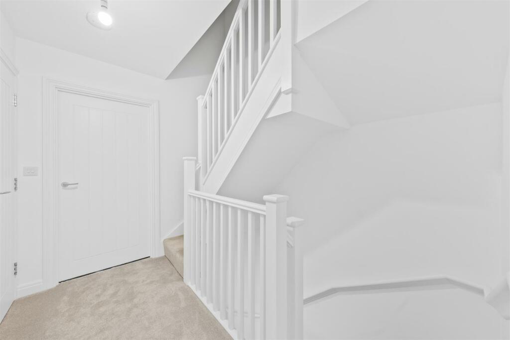 Plot20WoolfGroveWeb15.jpg