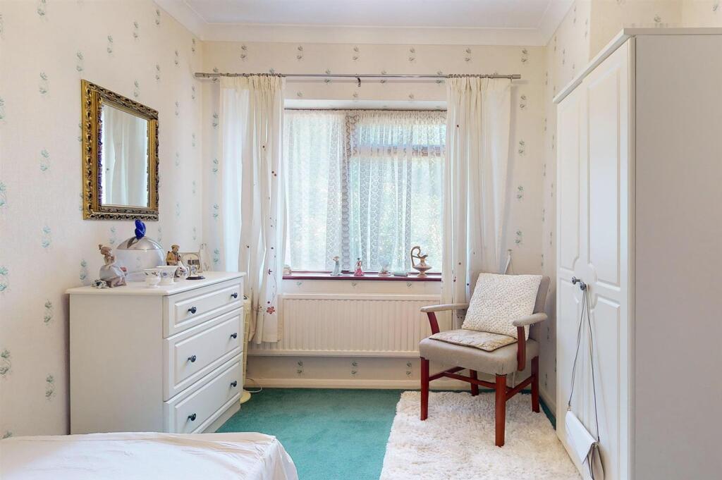 443-Havering-Road-08182024_182526.jpg