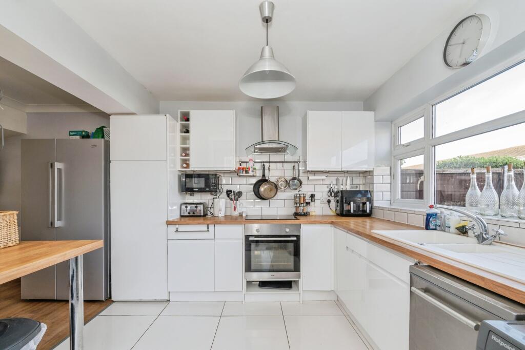 157seamoreavenueseamoreavenuebenfleetss74la-8