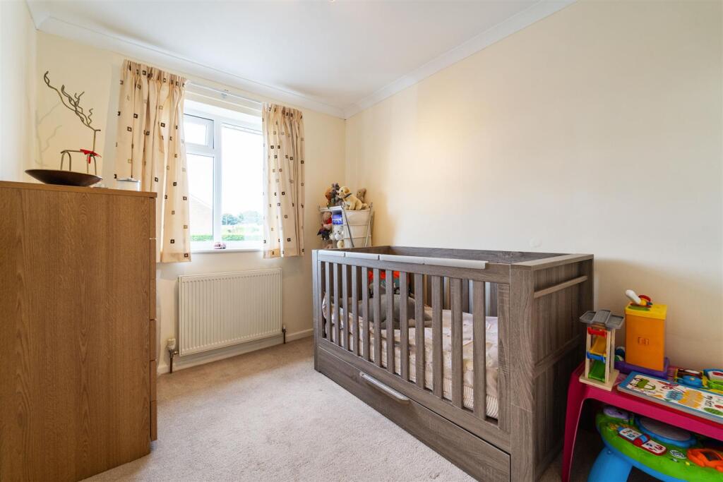 41 Mollington Crescent, Shirley, B90 3RQ_5.jpg