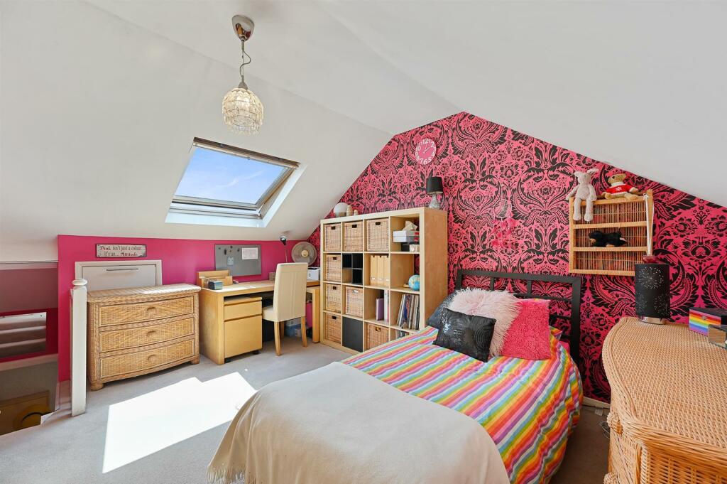 Loft Room.jpg