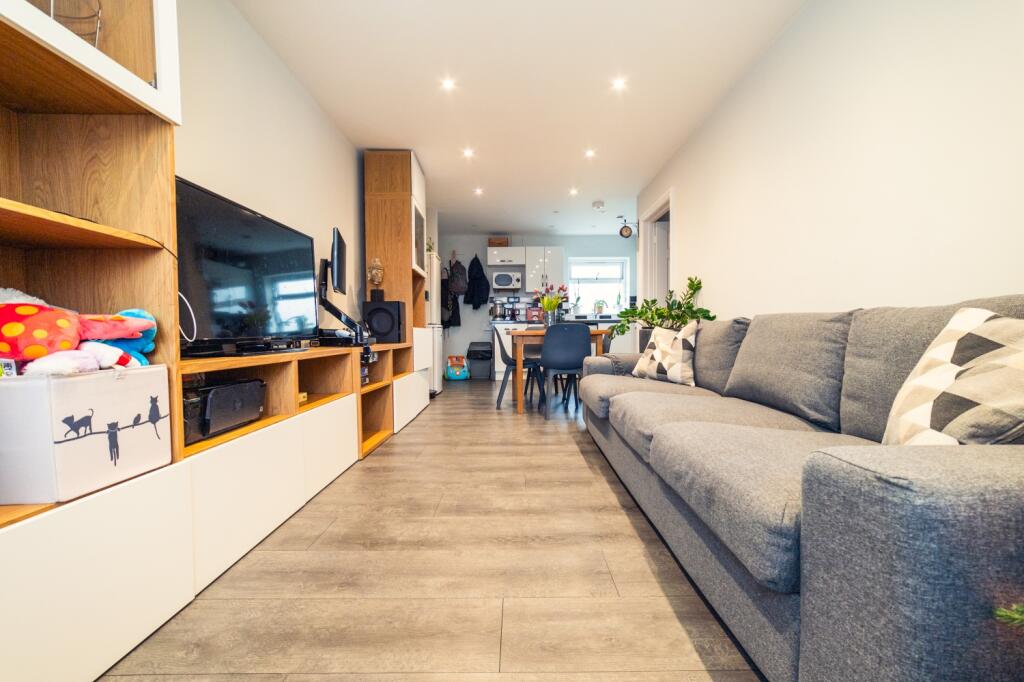 Award-winning Media team on EVERY Listing_11