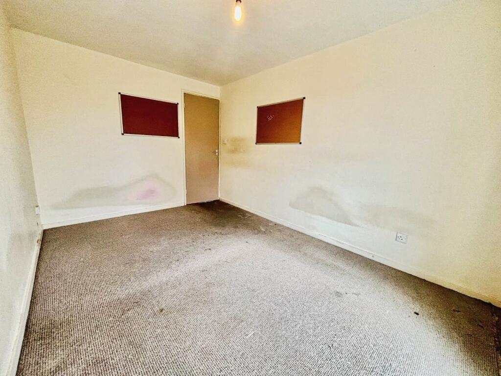 pbox-bedroom-327110.jpg