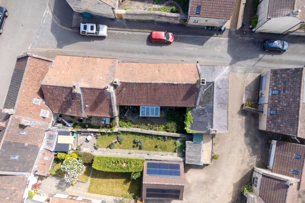 3 Sheepfair Lane, Marshfield SN14 8NA-2.jpg