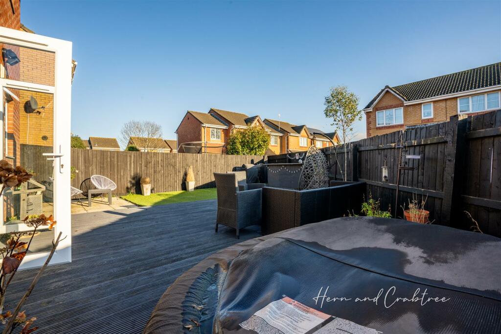 Hind Close, Pengam Green, HernCrabtree (7).jpg