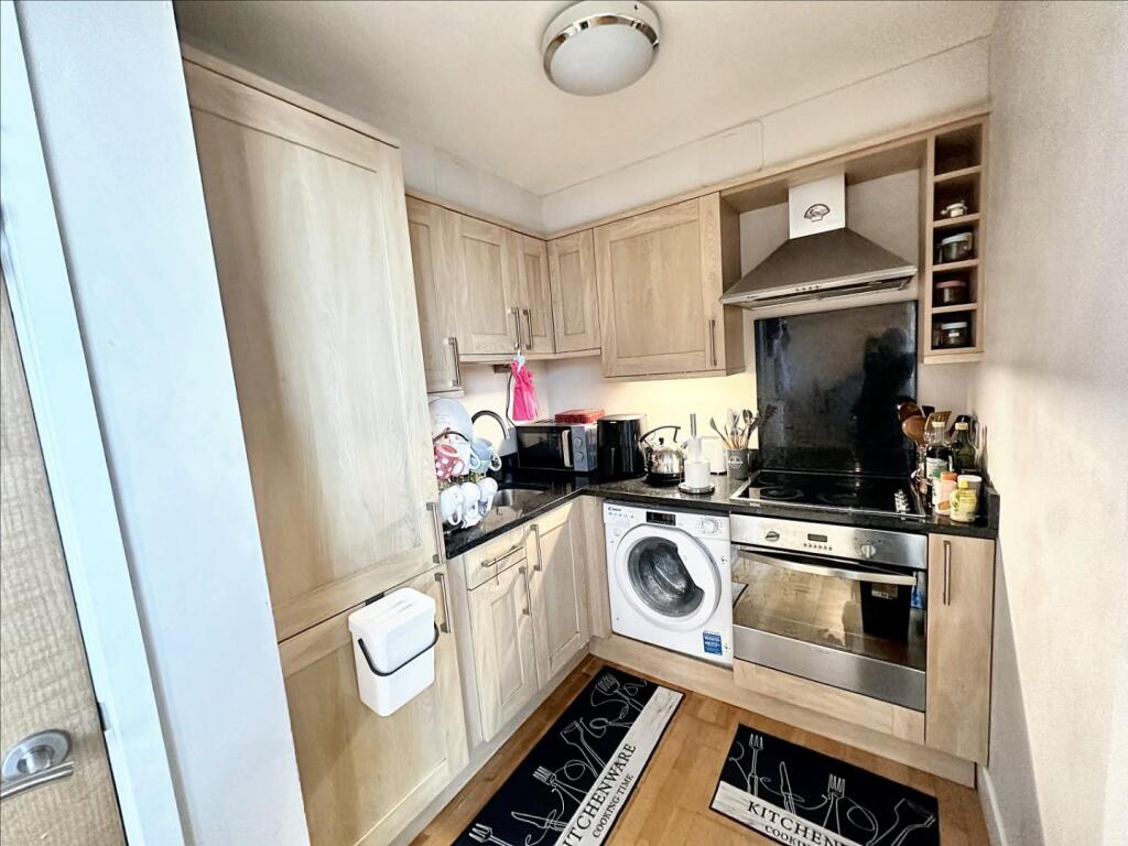 kitchen durn (1).jpeg