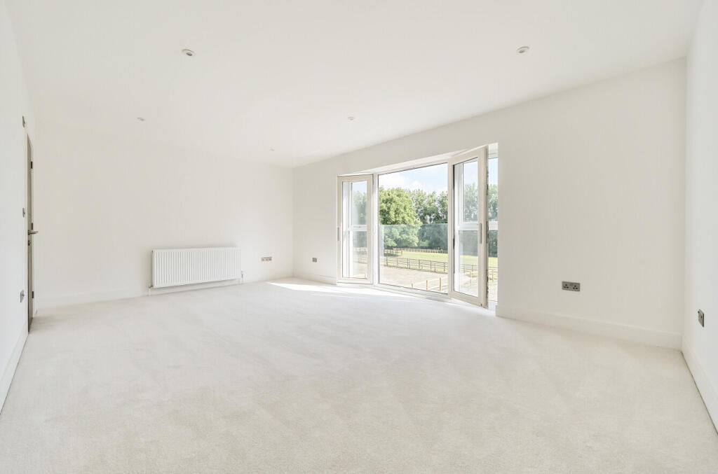 1295998-11-683042...