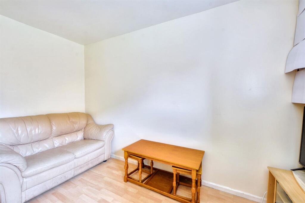 Dining Room_5.jpeg