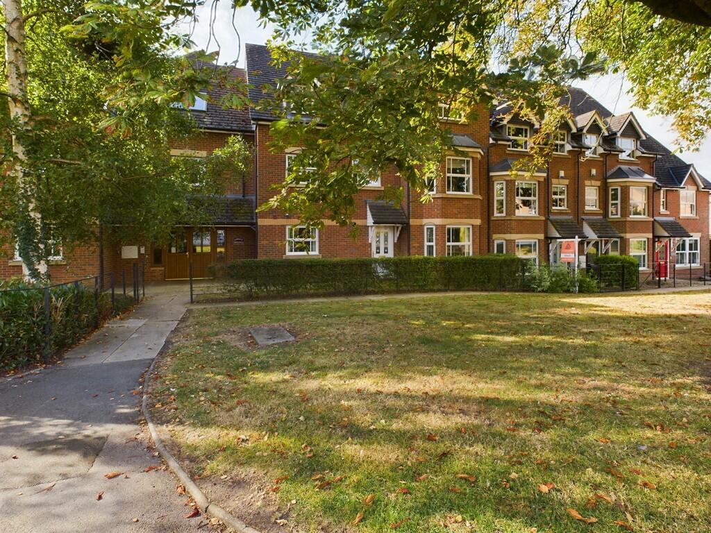 CAM01835G0-PR0082...