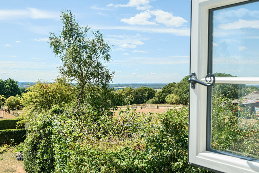 1300269-11-6877a4...