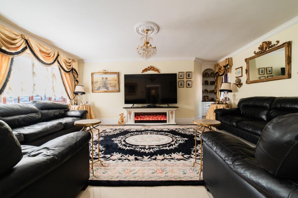 Award-winning Media team on EVERY Listing_47