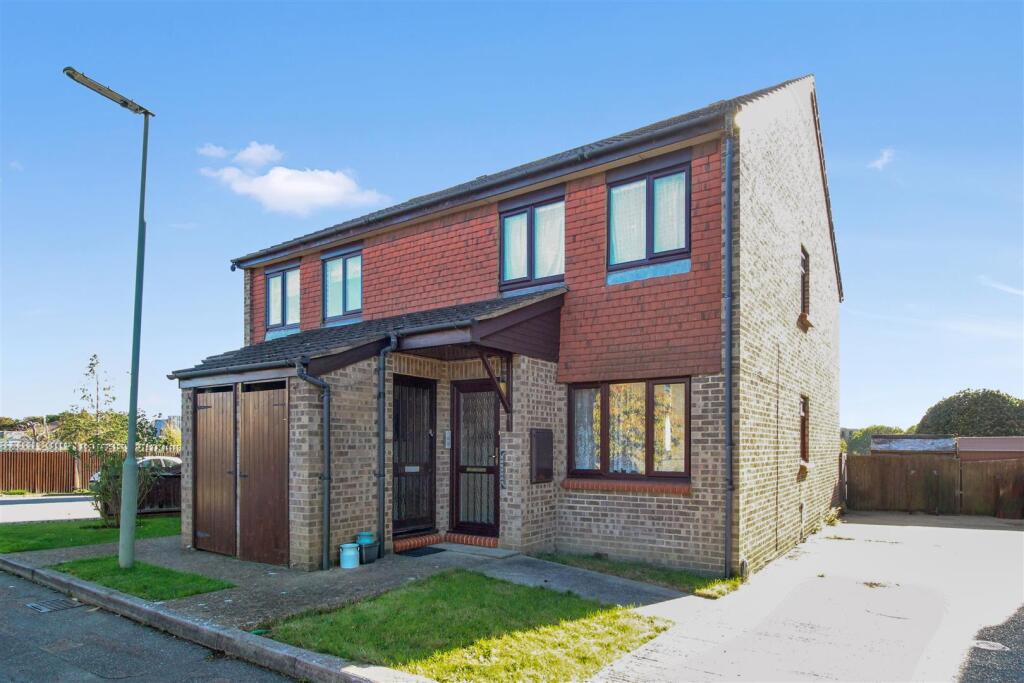 Godwin Close, Epsom