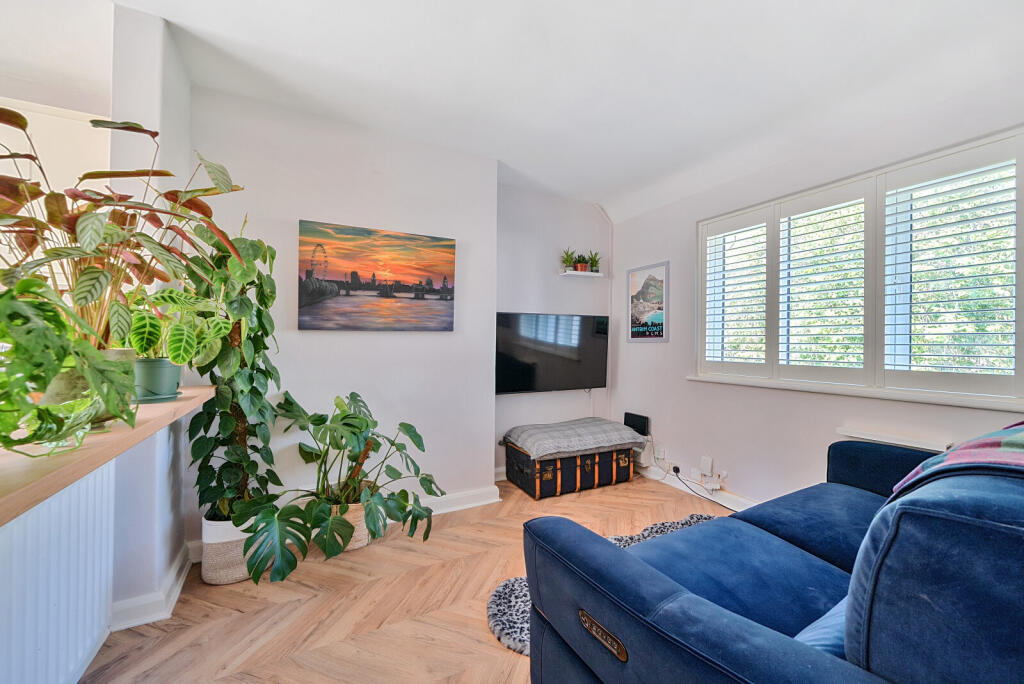 6-682388348f0b9-1...