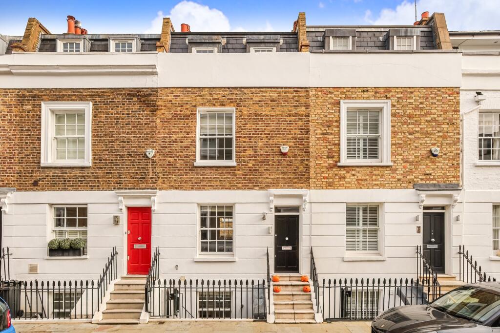 property in First Street, 
Chelsea, SW3