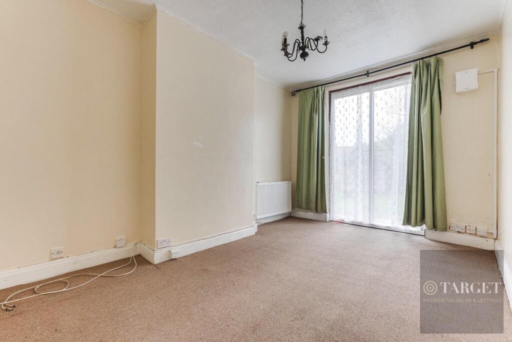 Elanby Crescent WM-5.jpg