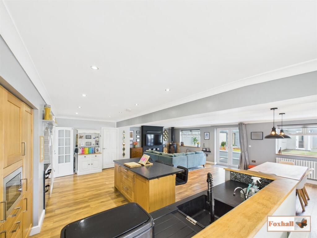 Kitchen / Diner / Family Room