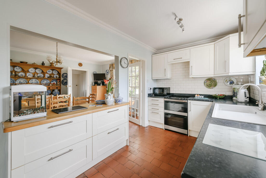 Kitchen to Diner